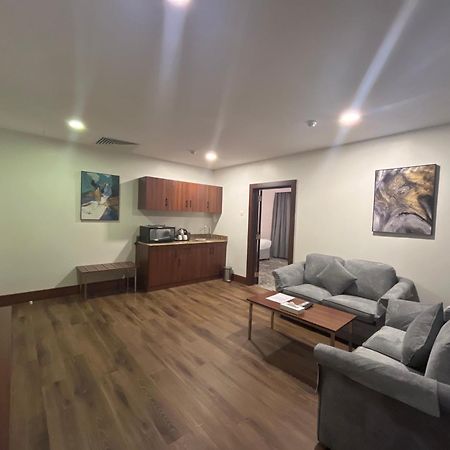 Lily Hotel Suite Mubarraz Эль-Хуфуф Экстерьер фото