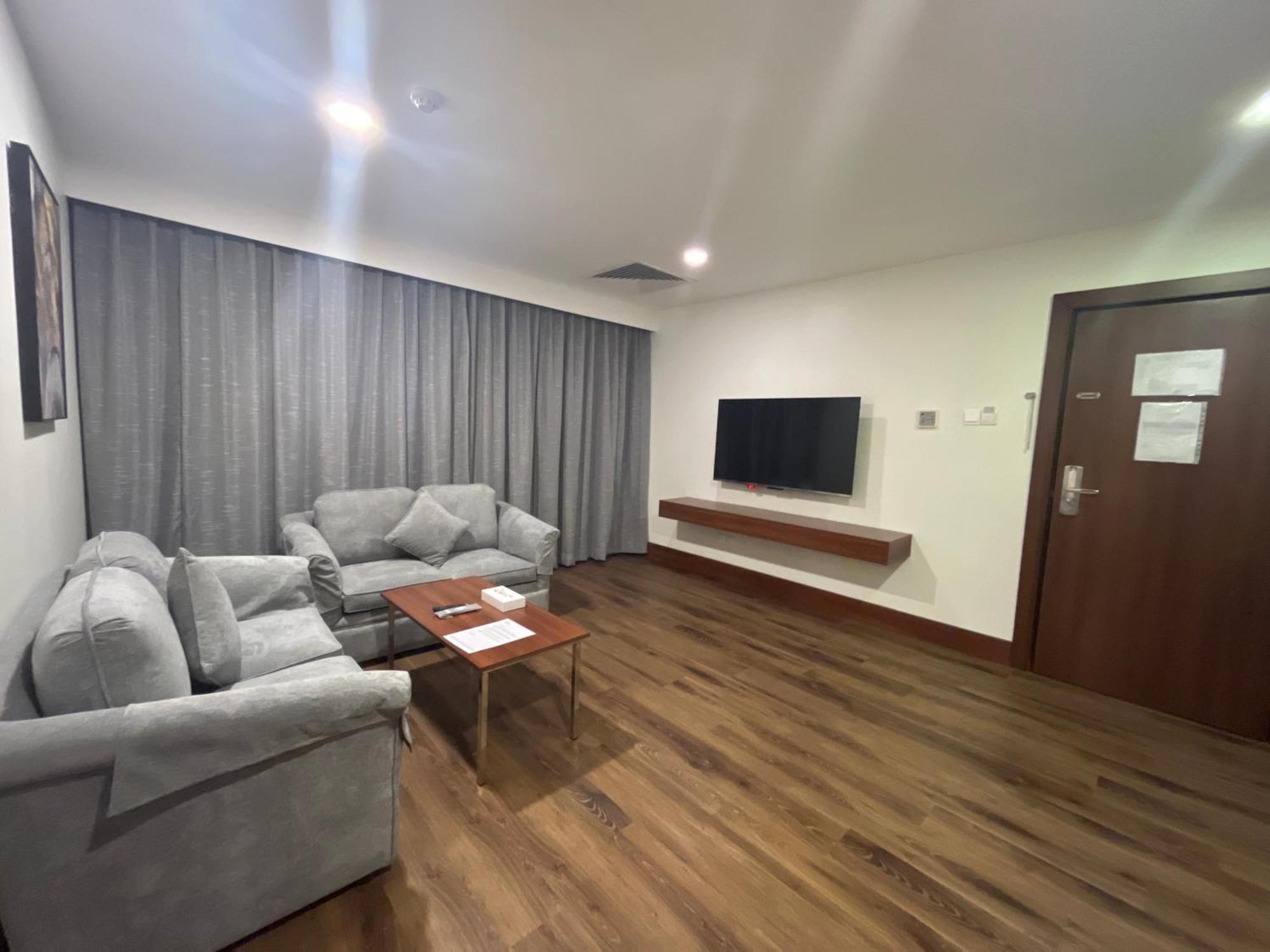 Lily Hotel Suite Mubarraz Эль-Хуфуф Экстерьер фото