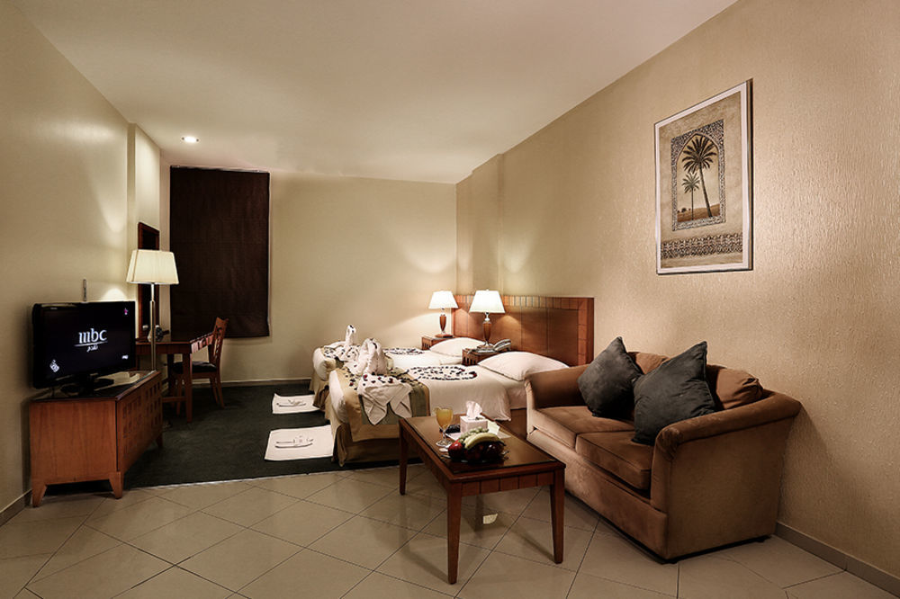 Lily Hotel Suite Mubarraz Эль-Хуфуф Экстерьер фото
